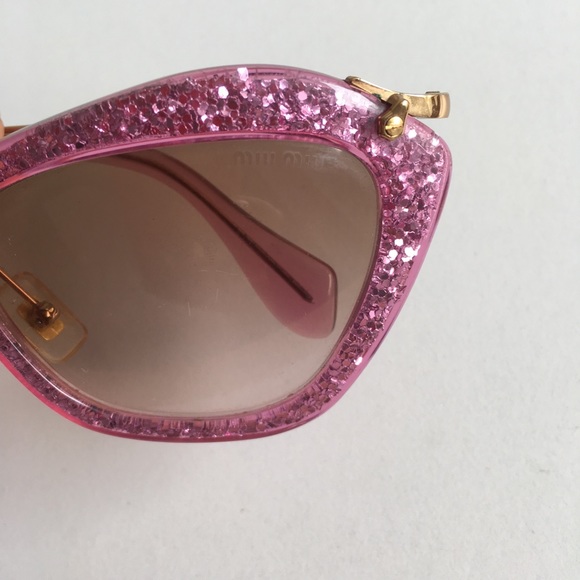 PINK CAT EYE MIU MIU SUNGLASSES - Picture 6 of 8